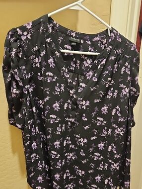 torrid Black Blouse with Lavender Floral Print V-Neck